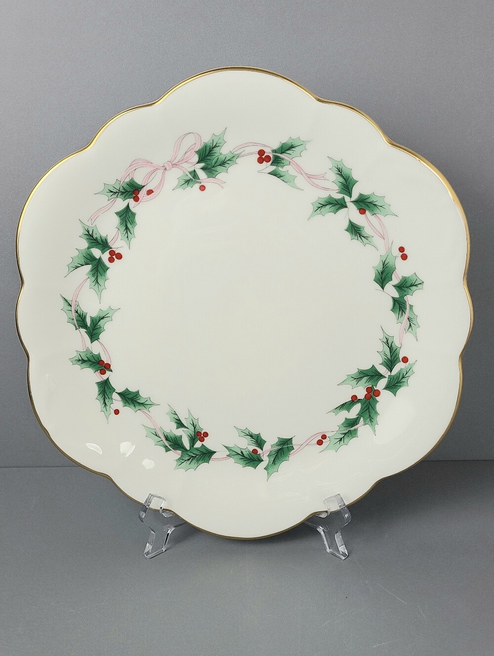 Mikasa Bone China Ribbon Holly Japan Scalloped Gold Trim Platter Plate